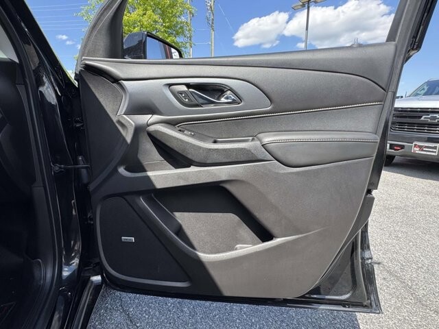 2018 Chevrolet Traverse in Winchester, VA 22602 - 18136341 8
