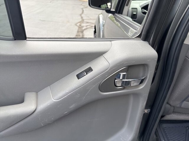 2008 Nissan Frontier in Marysville, OH 43040 - 18136349 30