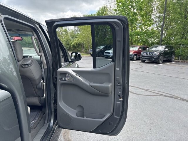 2008 Nissan Frontier in Marysville, OH 43040 - 18136349 34