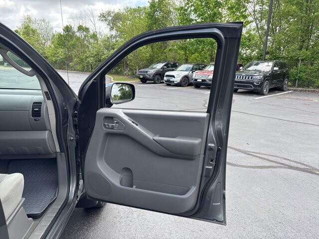 2008 Nissan Frontier in Marysville, OH 43040 - 18136349 37