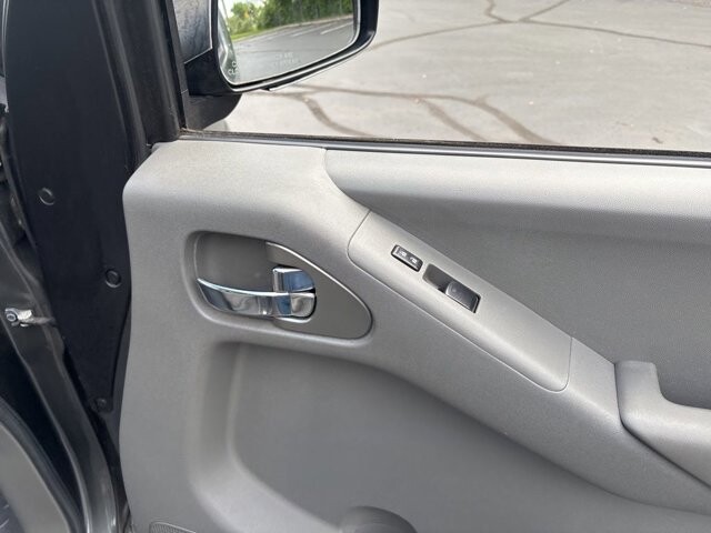 2008 Nissan Frontier in Marysville, OH 43040 - 18136349 38