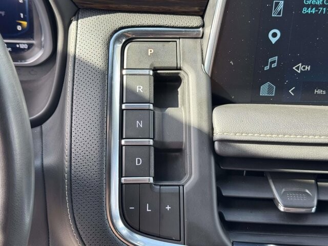 2023 Chevrolet Suburban in Winchester, VA 22602 - 18136356 40