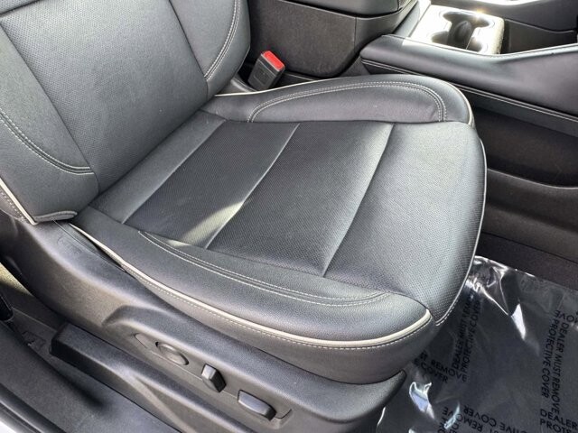 2023 Chevrolet Suburban in Winchester, VA 22602 - 18136356 10