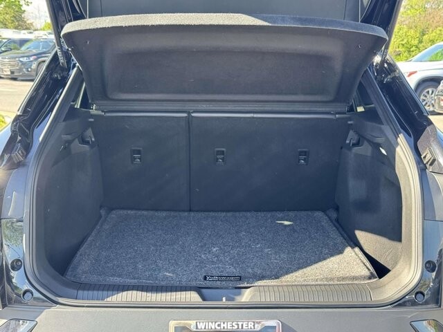 2023 Volkswagen ID.4 in Winchester, VA 22602 - 18136357 36