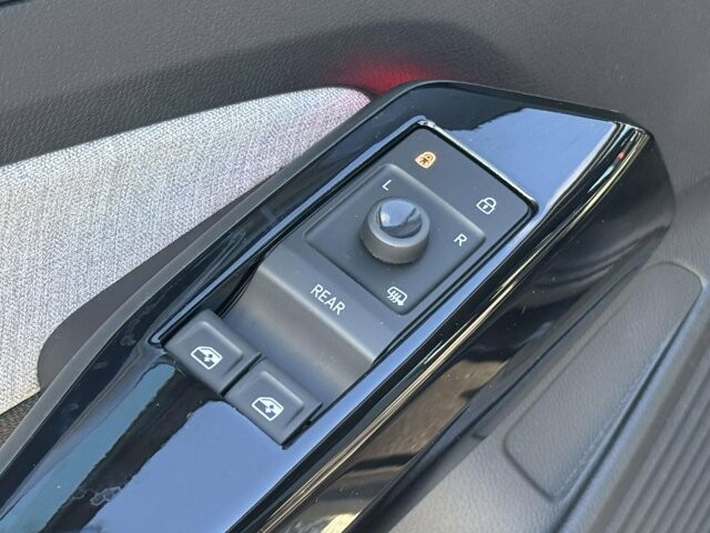 2023 Volkswagen ID.4 in Winchester, VA 22602 - 18136357 22