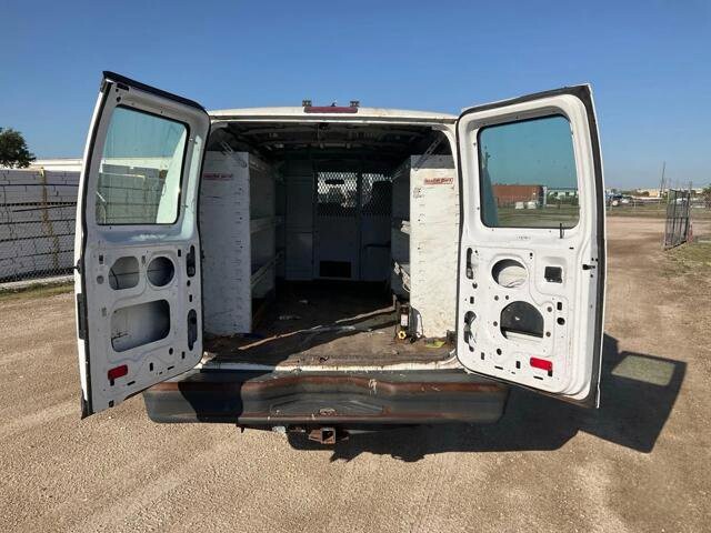 2011 Ford E-350 and Econoline 350 in Blauvelt, NY 10913 - 18136359 11