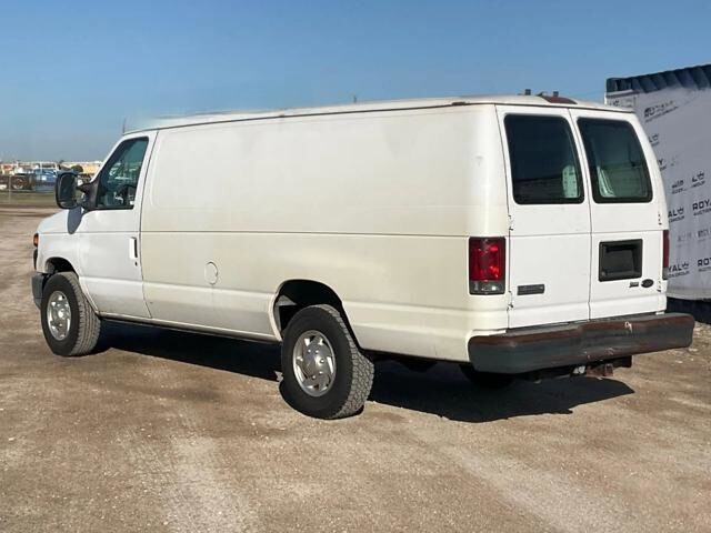 2011 Ford E-350 and Econoline 350 in Blauvelt, NY 10913 - 18136359 4