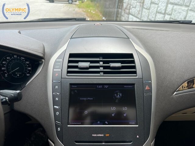 2016 Lincoln MKZ in Decatur, GA 30032 - 18136366 29