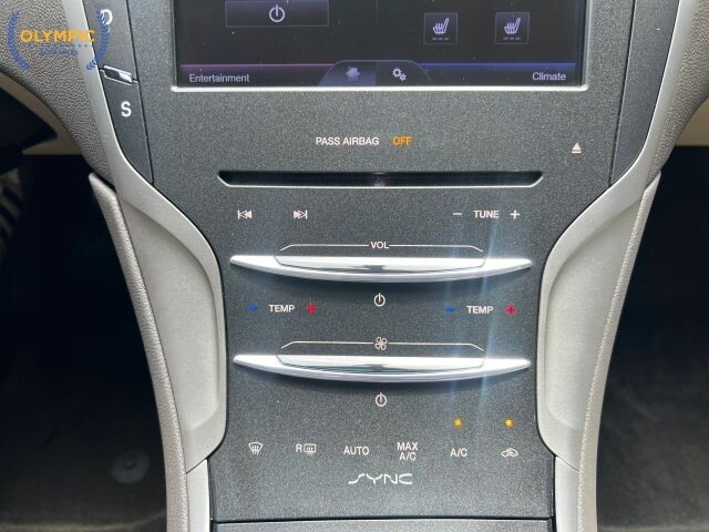 2016 Lincoln MKZ in Decatur, GA 30032 - 18136366 31