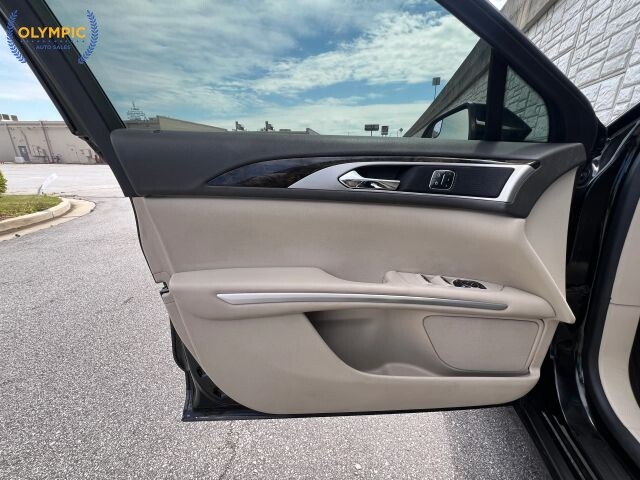 2016 Lincoln MKZ in Decatur, GA 30032 - 18136366 43