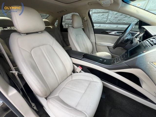 2016 Lincoln MKZ in Decatur, GA 30032 - 18136366 40