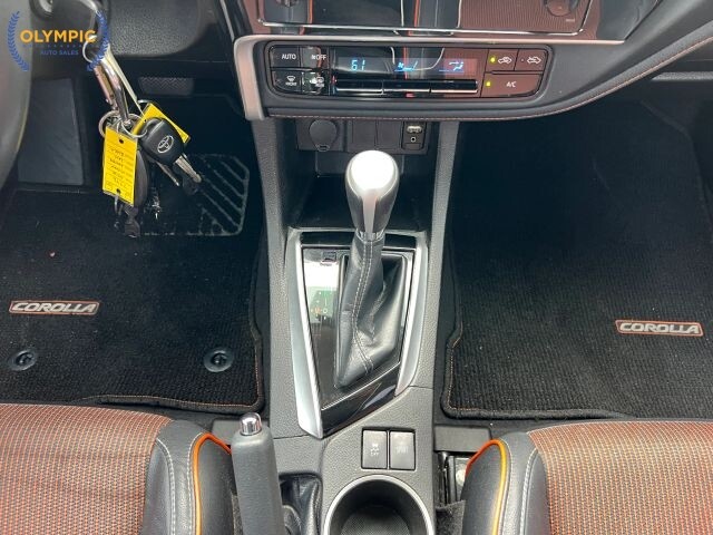 2019 Toyota Corolla in Decatur, GA 30032 - 18136367 35