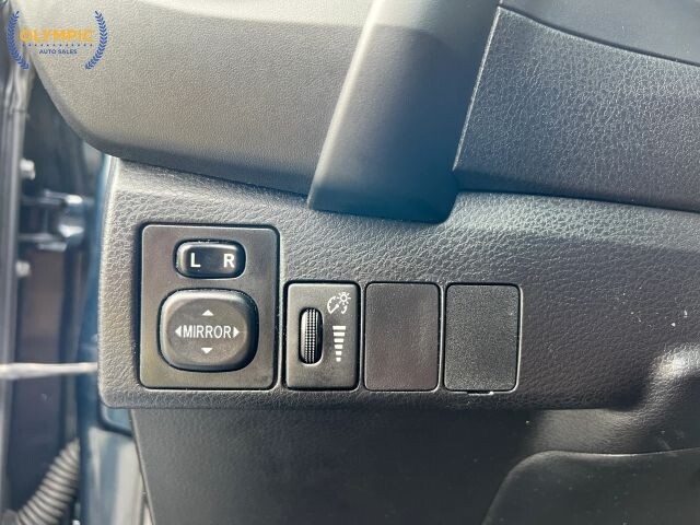 2019 Toyota Corolla in Decatur, GA 30032 - 18136367 34