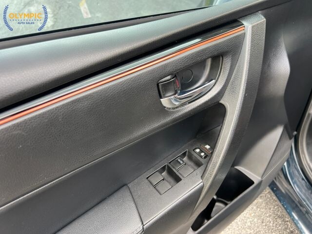 2019 Toyota Corolla in Decatur, GA 30032 - 18136367 32