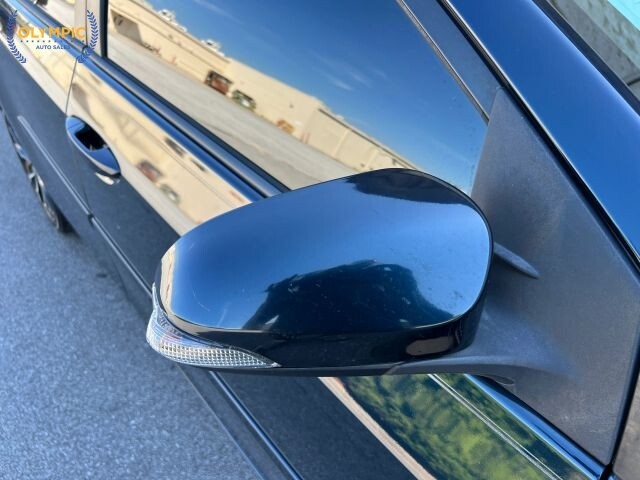 2019 Toyota Corolla in Decatur, GA 30032 - 18136367 19