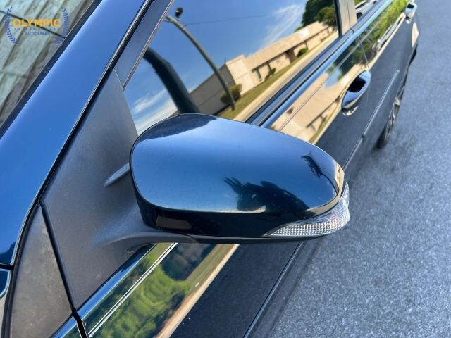 2019 Toyota Corolla in Decatur, GA 30032 - 18136367 18