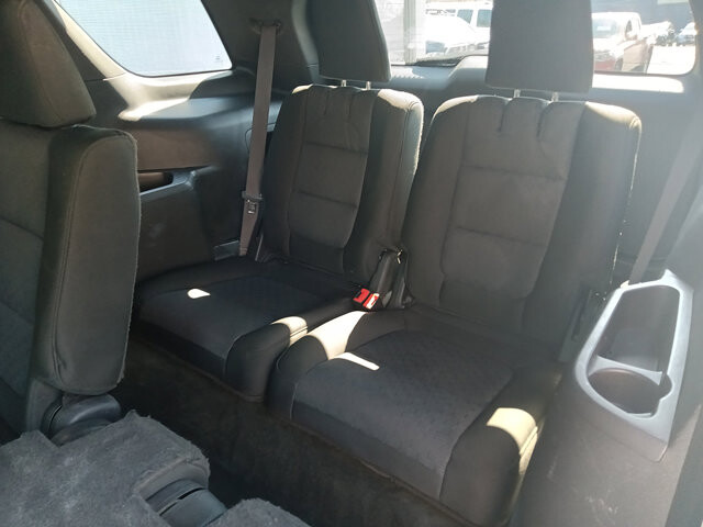 2013 Ford Explorer in DuBois, PA 15801 - 18136370 12