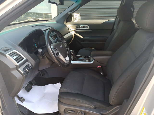 2013 Ford Explorer in DuBois, PA 15801 - 18136370 8