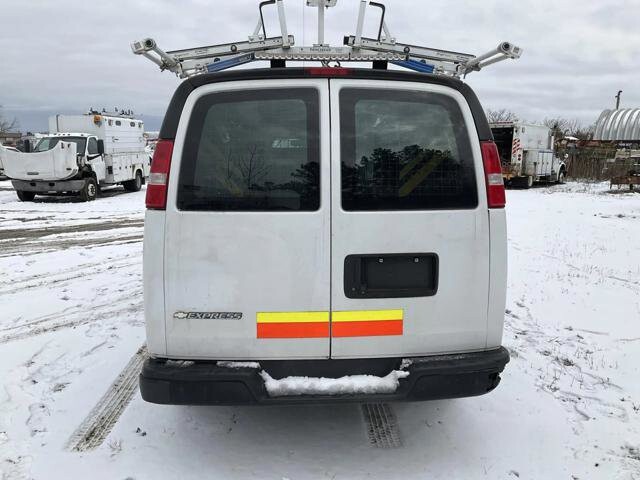 2019 Chevrolet Express 2500 in Blauvelt, NY 10913 - 18136371 5