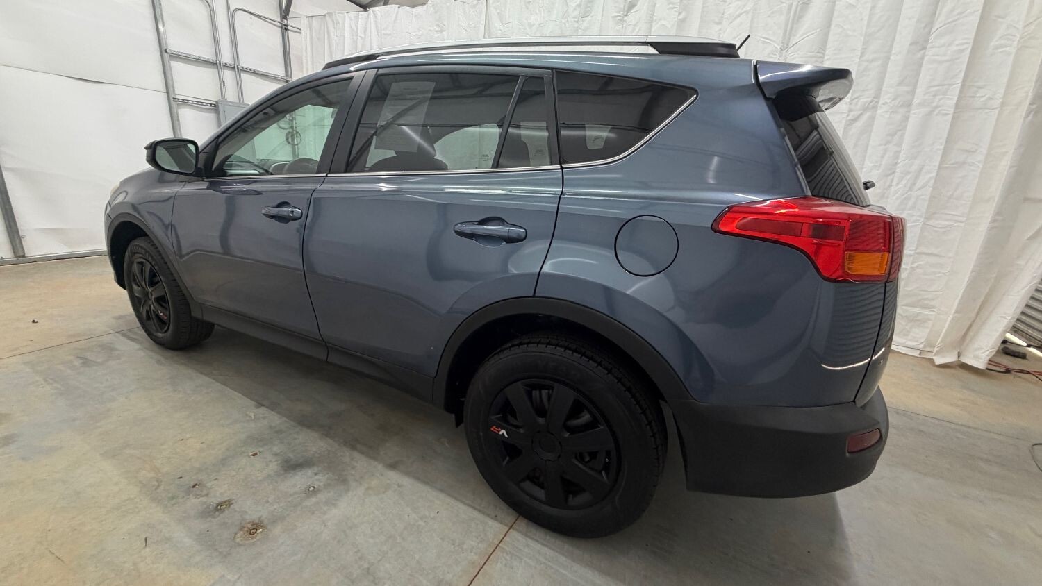2014 Toyota RAV4 in Austell, GA 30168 - 18136377 3
