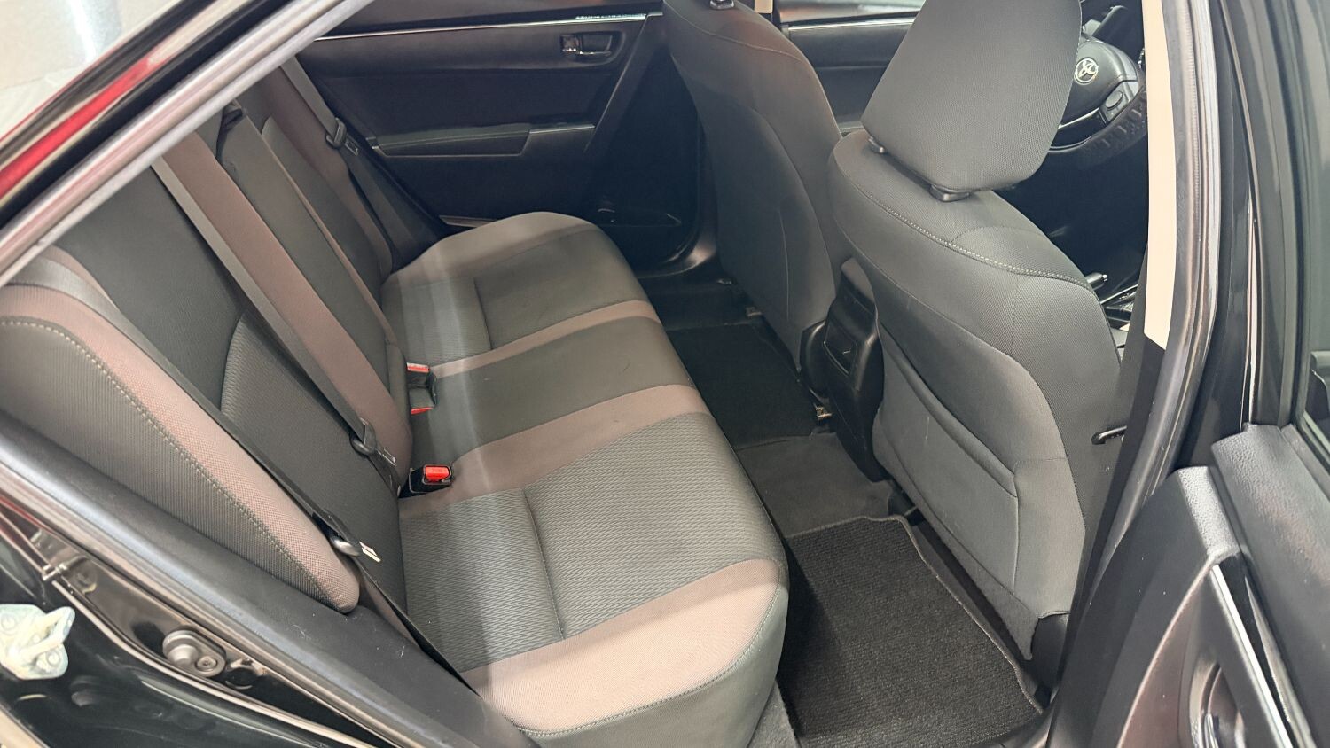 2019 Toyota Corolla in Austell, GA 30168 - 18136380 17