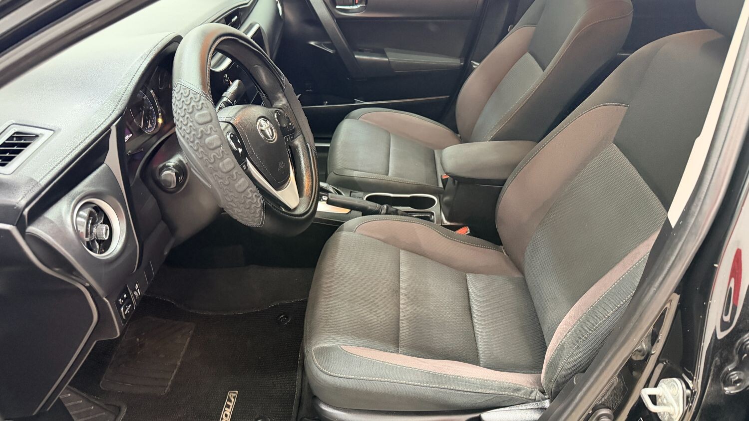 2019 Toyota Corolla in Austell, GA 30168 - 18136380 12