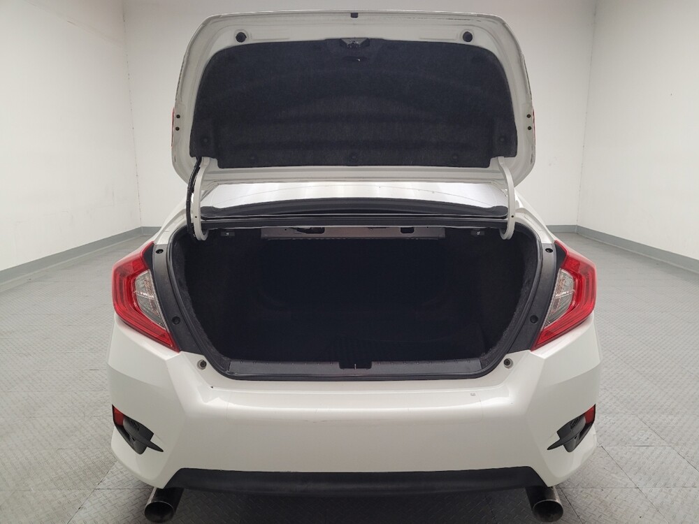 2016 Honda Civic in Montclair, CA 91763 - 18136386 29