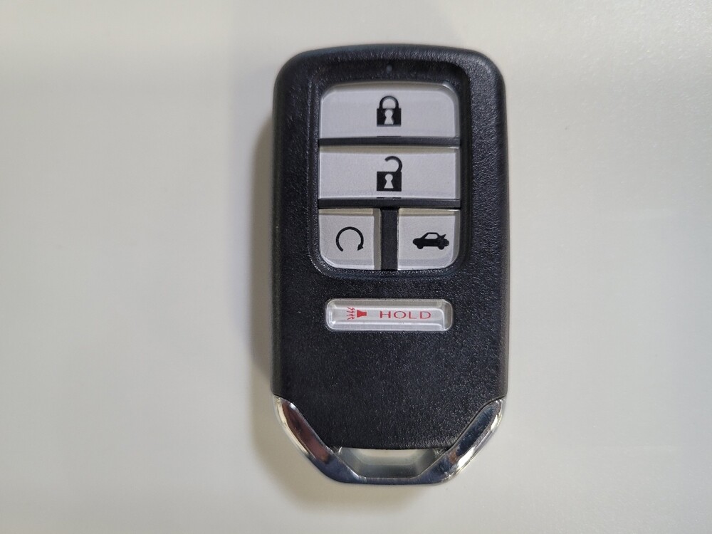 2016 Honda Civic in Montclair, CA 91763 - 18136386 32