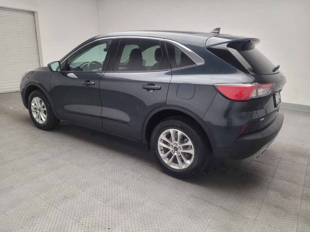 2022 Ford Escape in Torrance, CA 90504 - 18136387 3