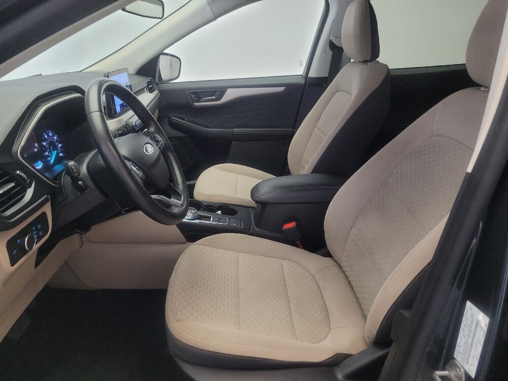 2022 Ford Escape in Torrance, CA 90504 - 18136387 17