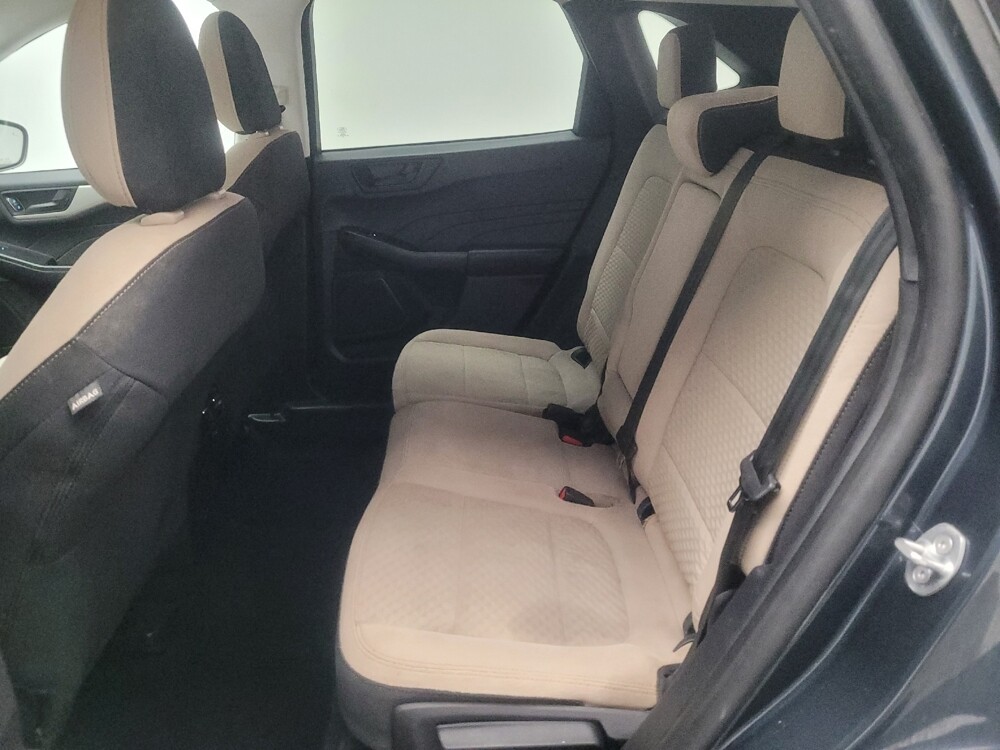 2022 Ford Escape in Torrance, CA 90504 - 18136387 18