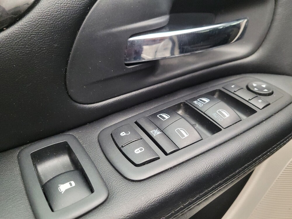 2019 Dodge Grand Caravan in Phoenix, AZ 85022 - 18136388 27