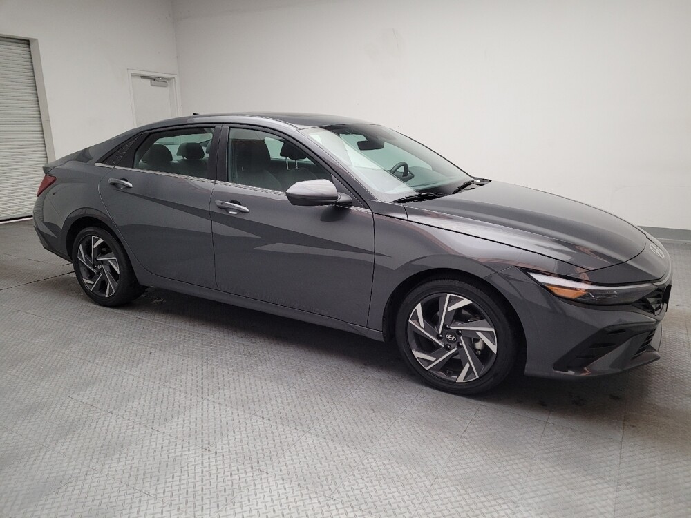 2025 Hyundai Elantra in Riverside, CA 92504 - 18136389 11