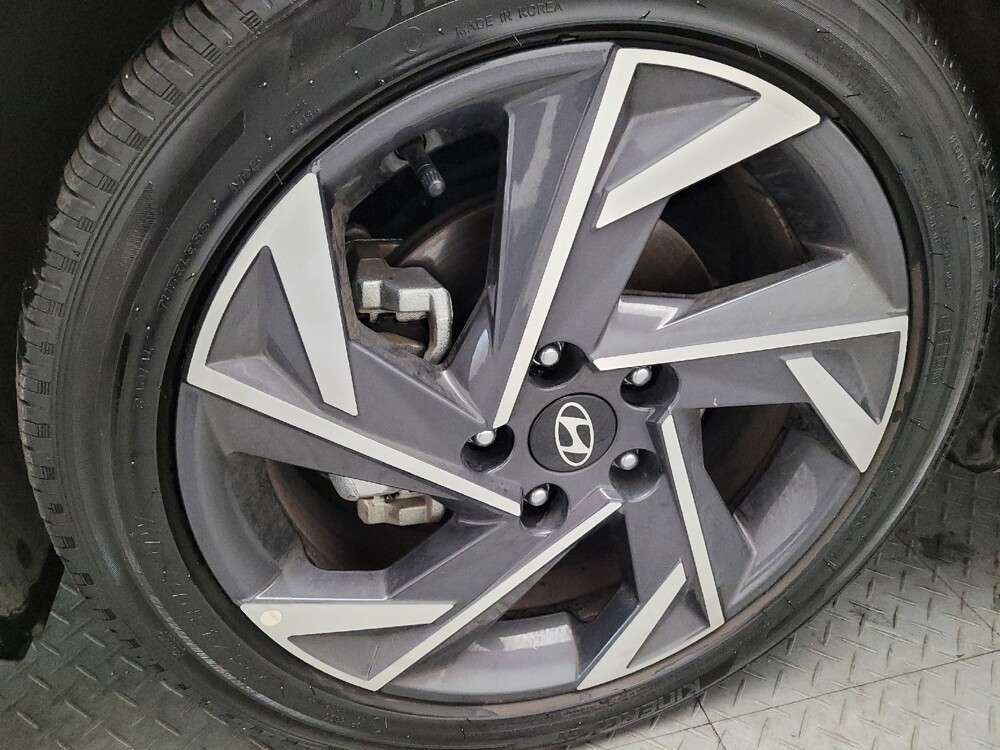 2025 Hyundai Elantra in Riverside, CA 92504 - 18136389 31