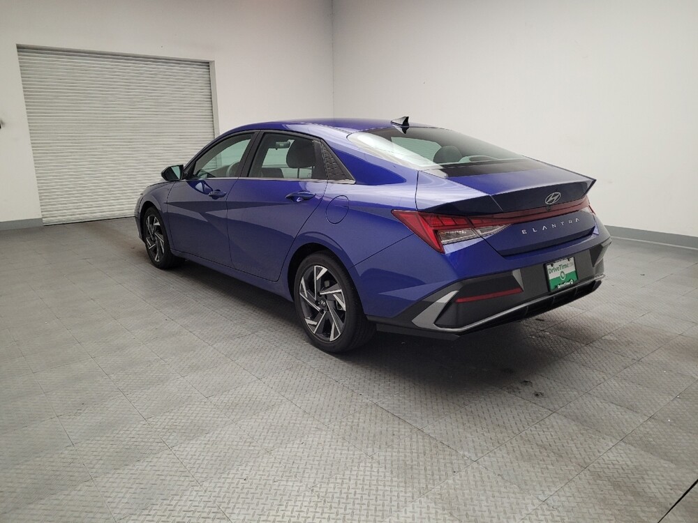 2025 Hyundai Elantra in Riverside, CA 92504 - 18136390 5