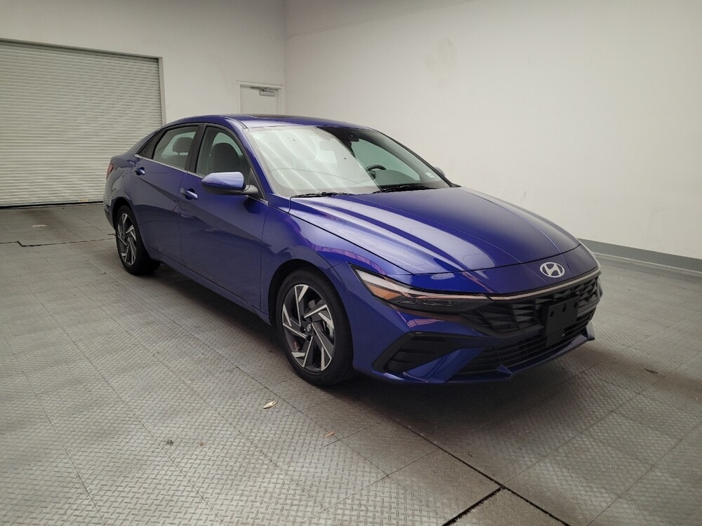 2025 Hyundai Elantra in Riverside, CA 92504 - 18136390 13
