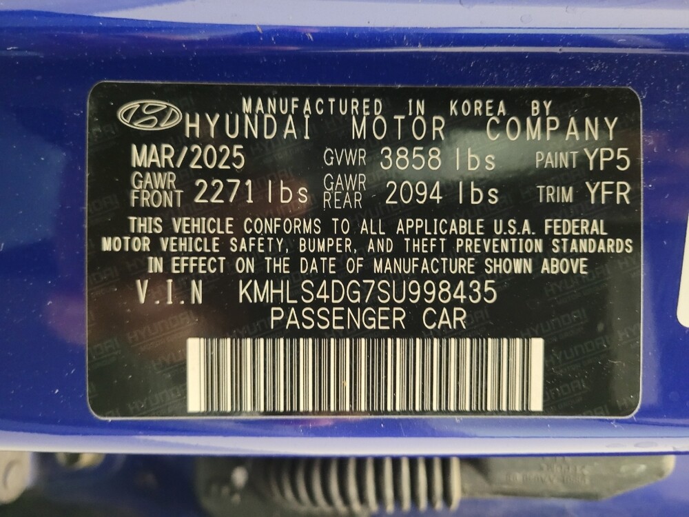 2025 Hyundai Elantra in Riverside, CA 92504 - 18136390 33