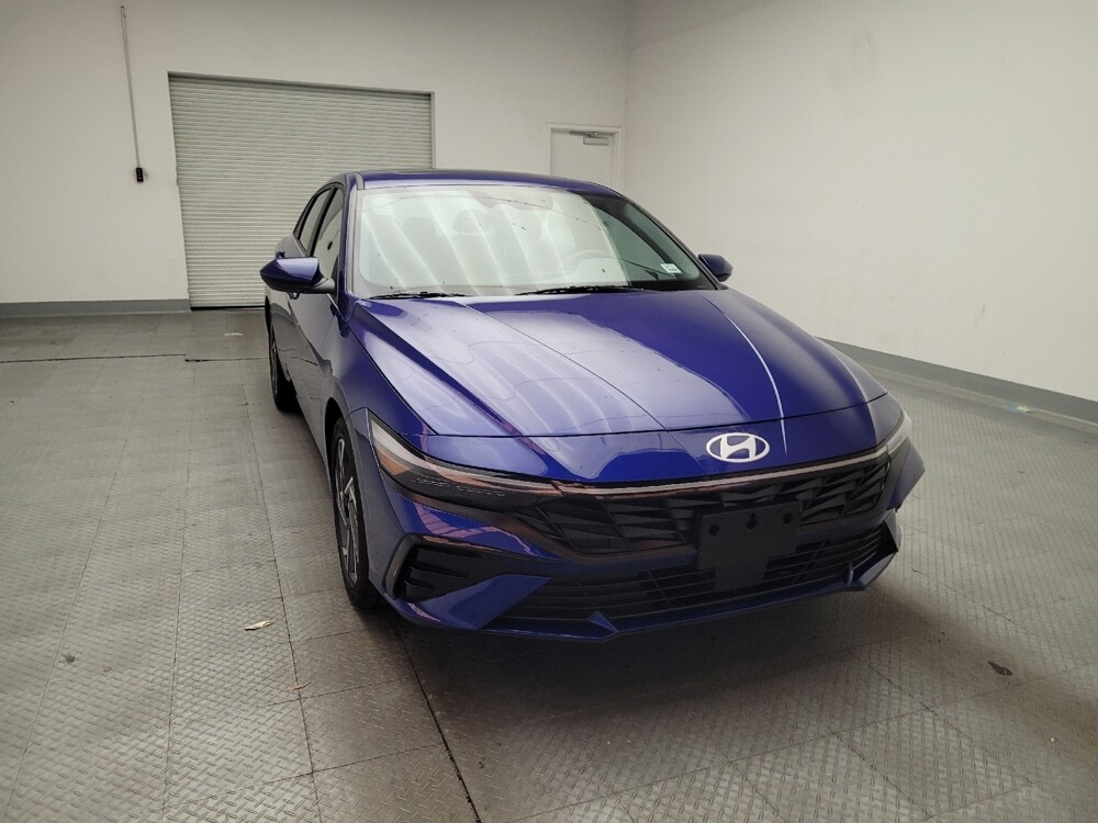 2025 Hyundai Elantra in Riverside, CA 92504 - 18136390 14