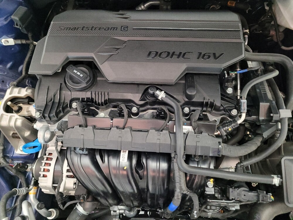 2025 Hyundai Elantra in Riverside, CA 92504 - 18136390 30