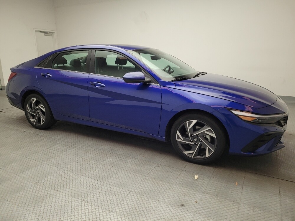 2025 Hyundai Elantra in Riverside, CA 92504 - 18136390 11