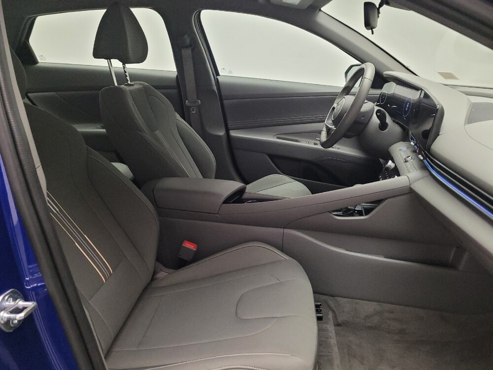 2025 Hyundai Elantra in Riverside, CA 92504 - 18136390 21