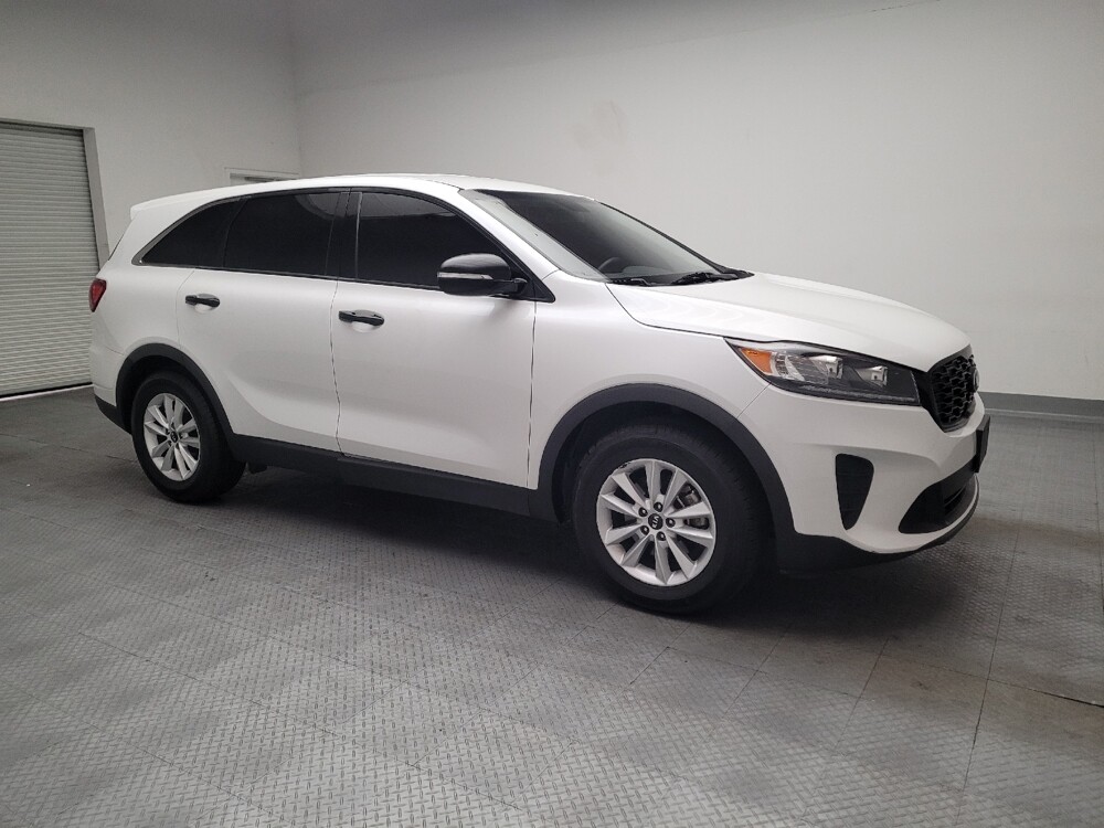 2019 Kia Sorento in Montclair, CA 91763 - 18136395 11