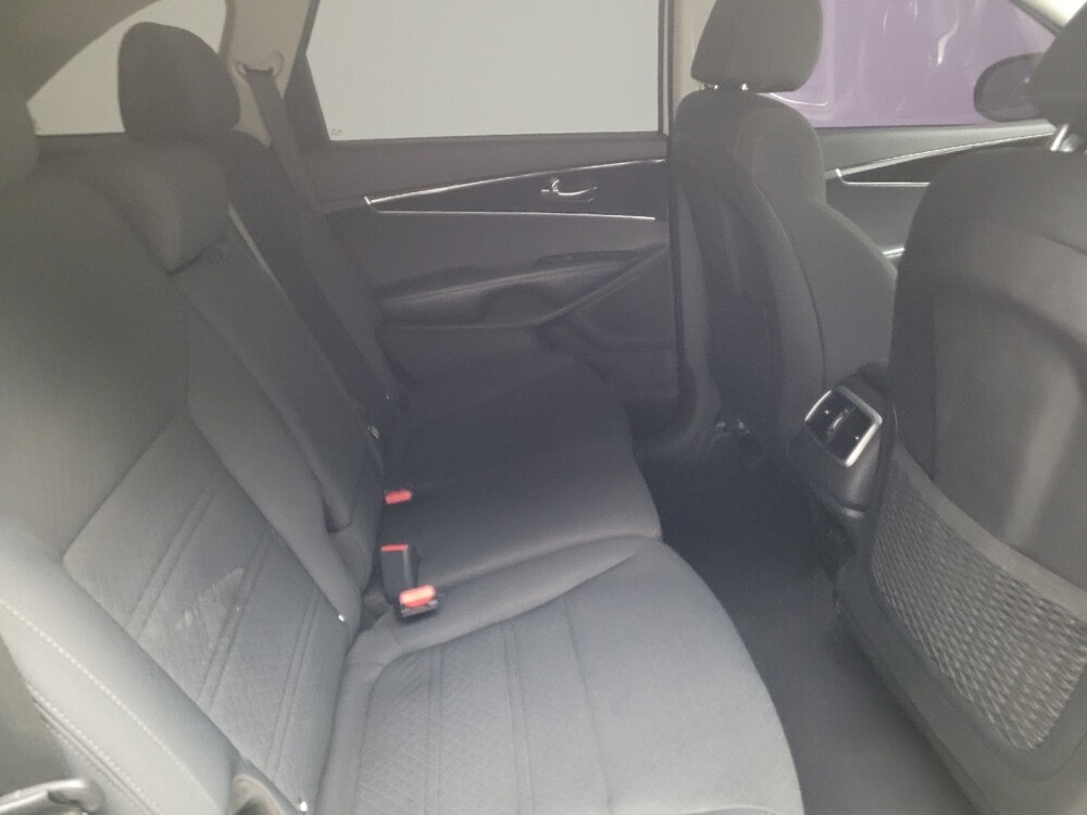 2019 Kia Sorento in Montclair, CA 91763 - 18136395 19