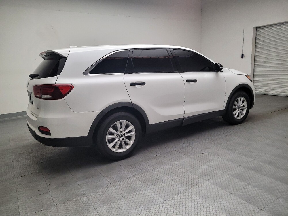 2019 Kia Sorento in Montclair, CA 91763 - 18136395 10