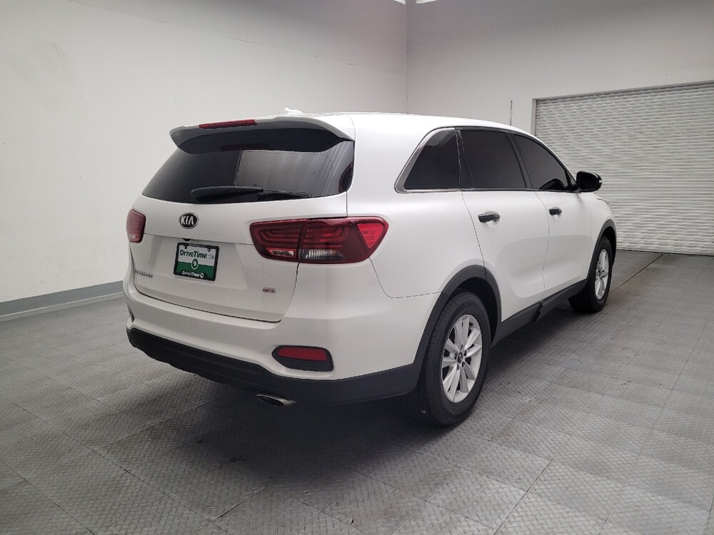 2019 Kia Sorento in Montclair, CA 91763 - 18136395 9