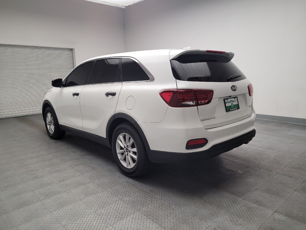 2019 Kia Sorento in Montclair, CA 91763 - 18136395 5