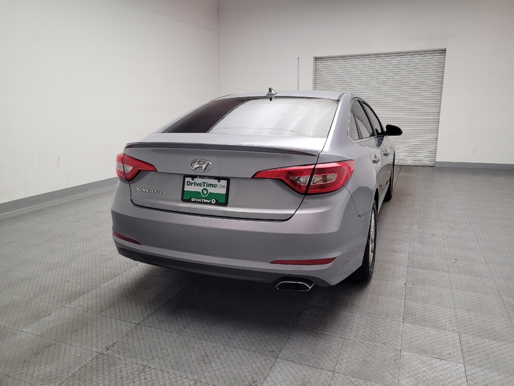 2017 Hyundai Sonata in Riverside, CA 92504 - 18136396 7