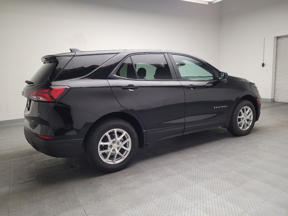 2024 Chevrolet Equinox in Montclair, CA 91763 - 18136398 10