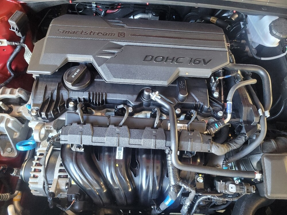 2025 Hyundai Elantra in Knoxville, TN 37923 - 18136417 30