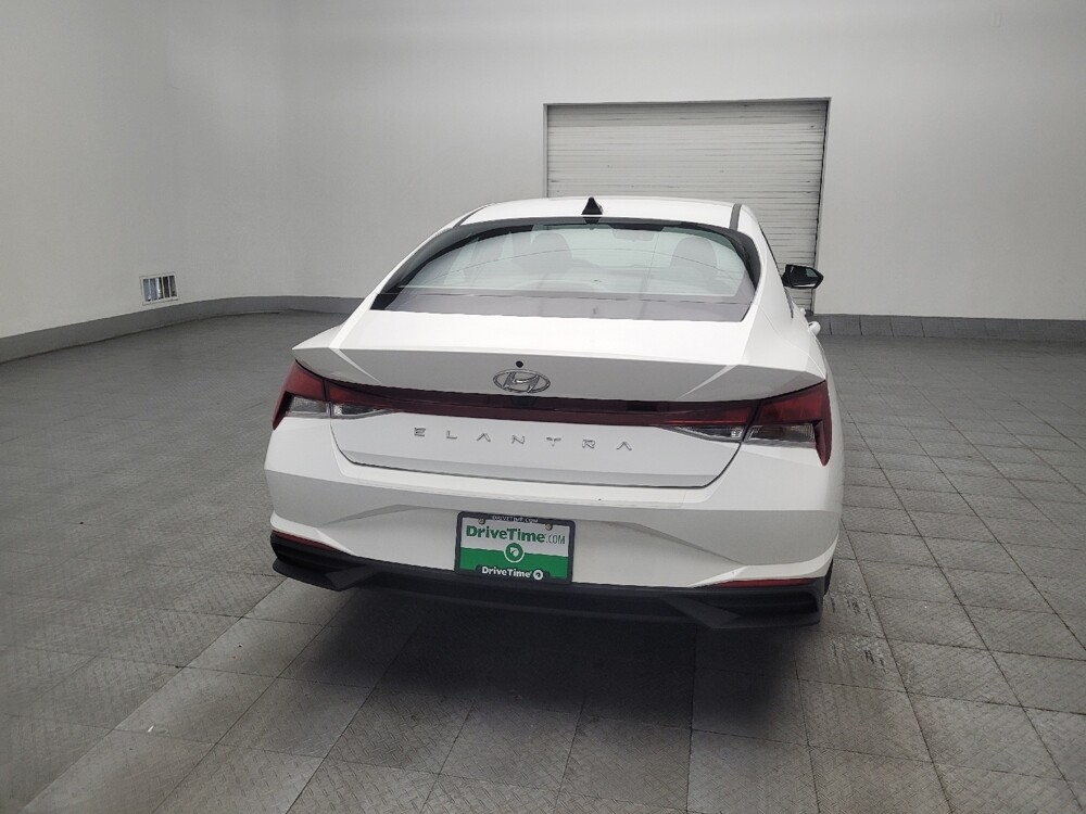2023 Hyundai Elantra in Knoxville, TN 37923 - 18136424 7